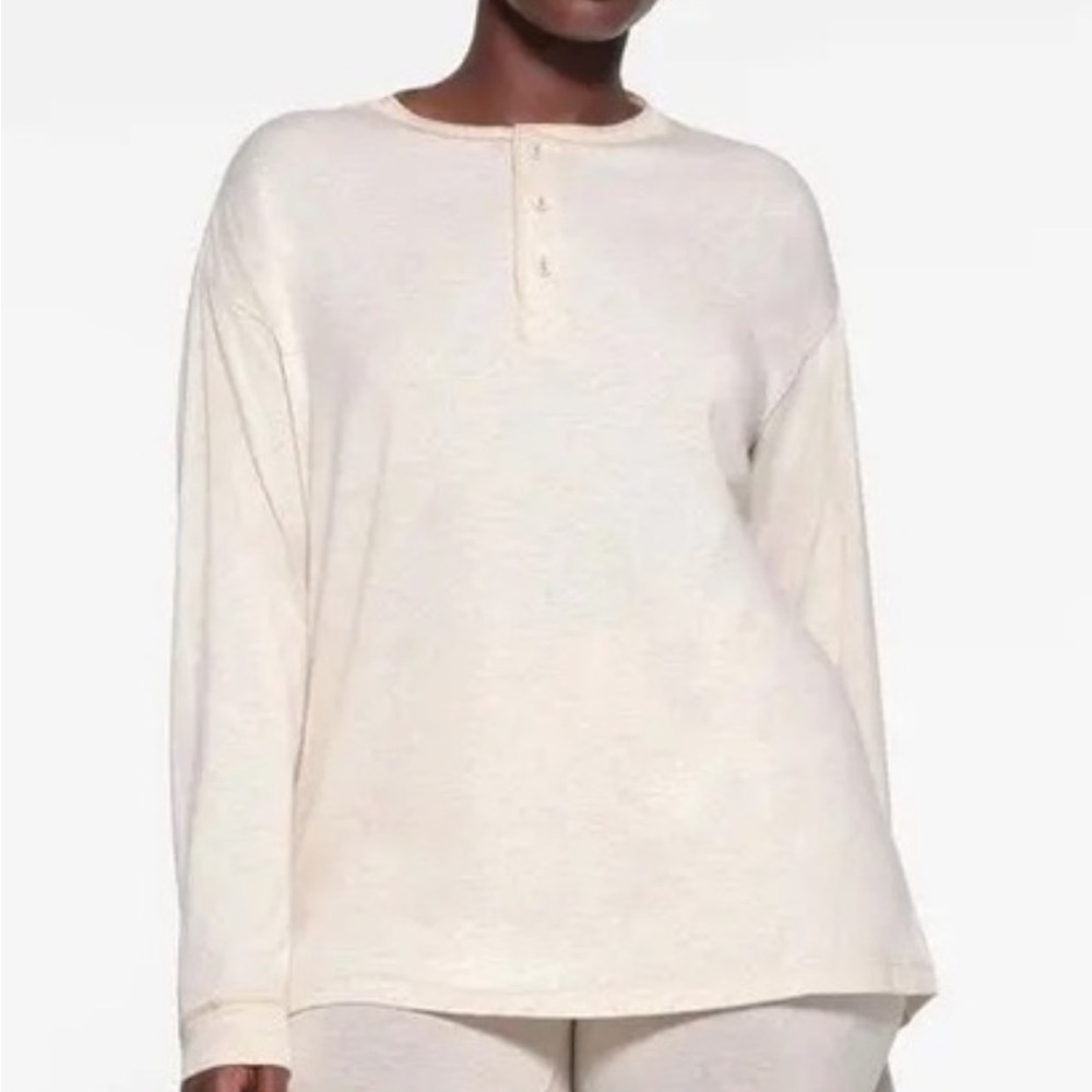 SKIMS Cream Long Sleeve Tee